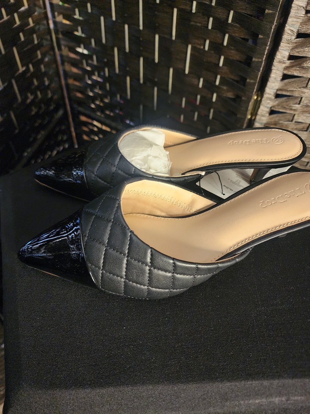 Black Quilted Pointed-Toe Slide Mules (B1) - Picture 4 of 4